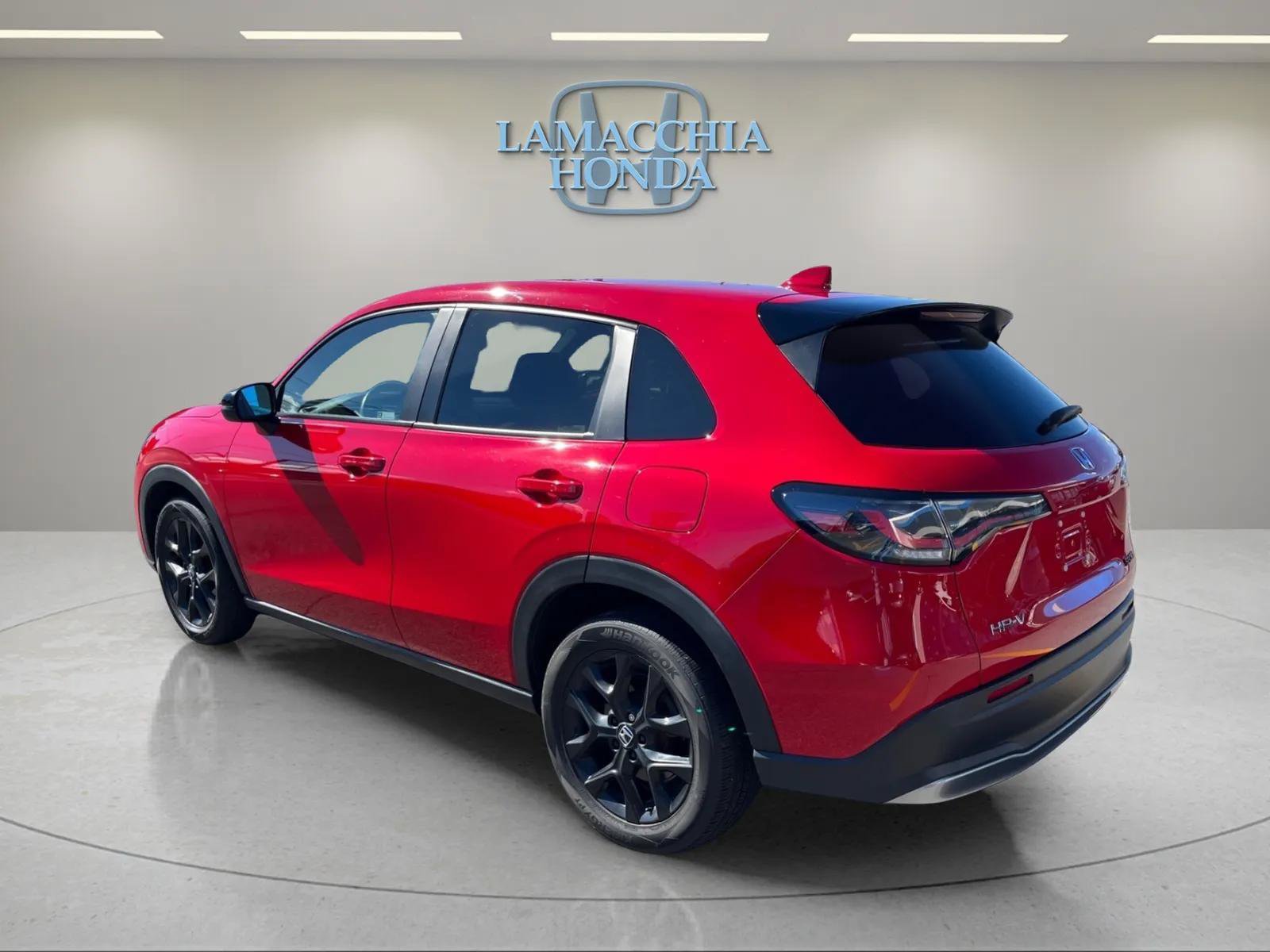 Used 2023 Honda HR-V Sport image 3