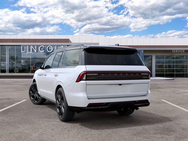 New 2027 Lincoln Navigator Black Label AWD/4WD image 8