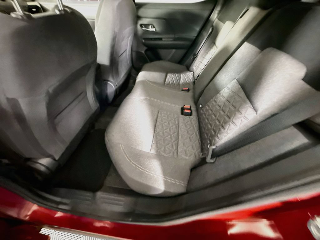 Certified 2025 Nissan Kicks SV w/ SV Premium Package AWD/4WD image 27