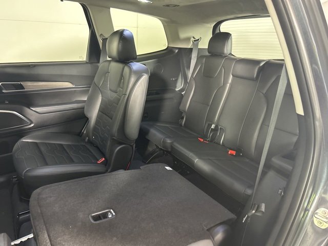 Used 2021 Kia Telluride SX w/ SX Prestige Package image 14
