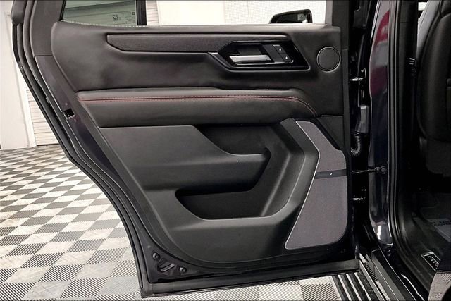 Used 2025 GMC Yukon AT4 Ultimate AWD/4WD image 23
