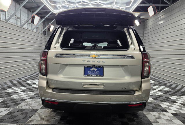 Used 2022 Chevrolet Tahoe LT w/ Luxury Package AWD/4WD image 11