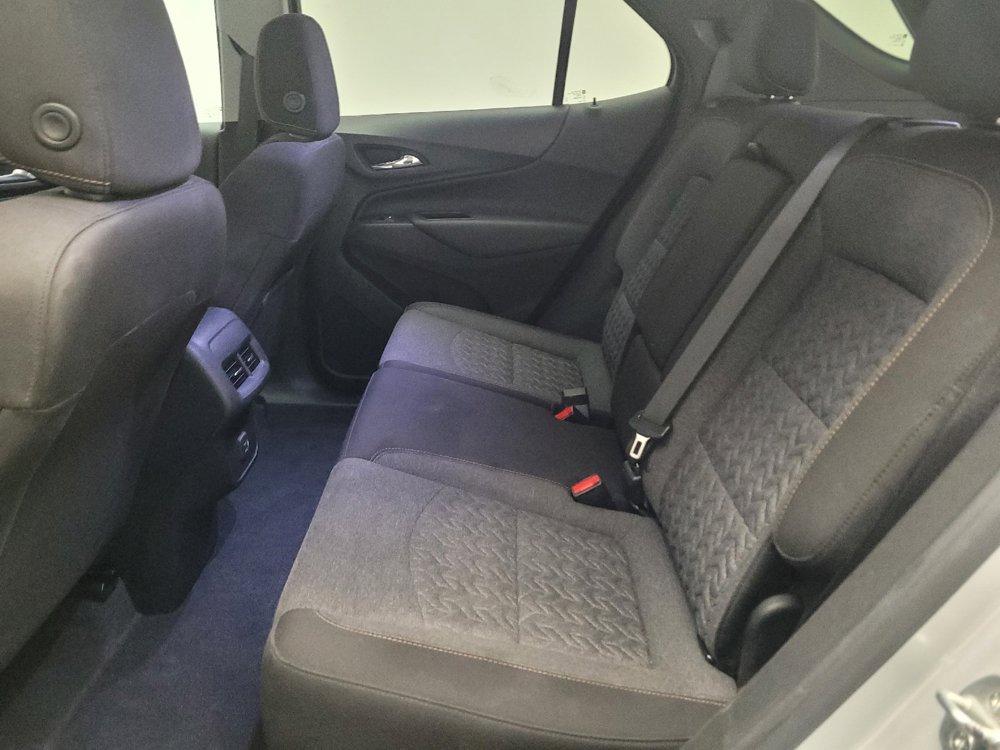 Used 2022 Chevrolet Equinox LT w/ Driver Convenience Package AWD/4WD image 18