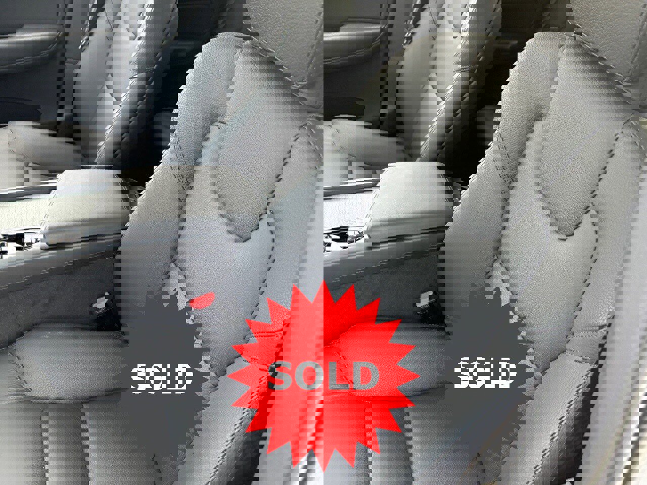 Used 2025 Volvo XC60 B5 Plus w/ Climate Package image 29