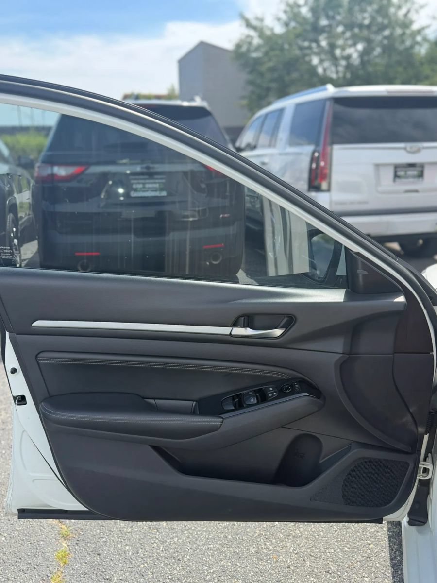 Used 2020 Nissan Altima 2.5 SV AWD/4WD image 10