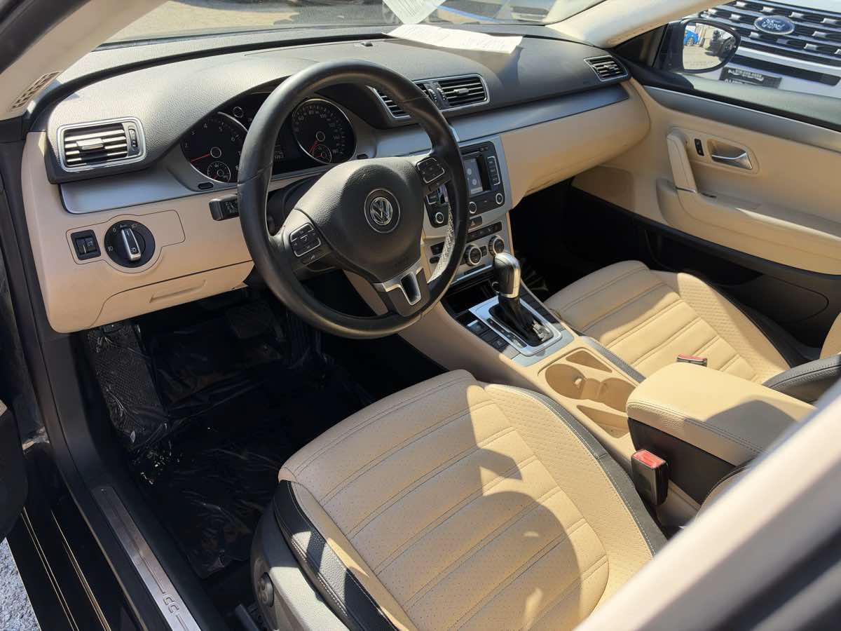 Used 2013 Volkswagen CC Lux FWD image 12