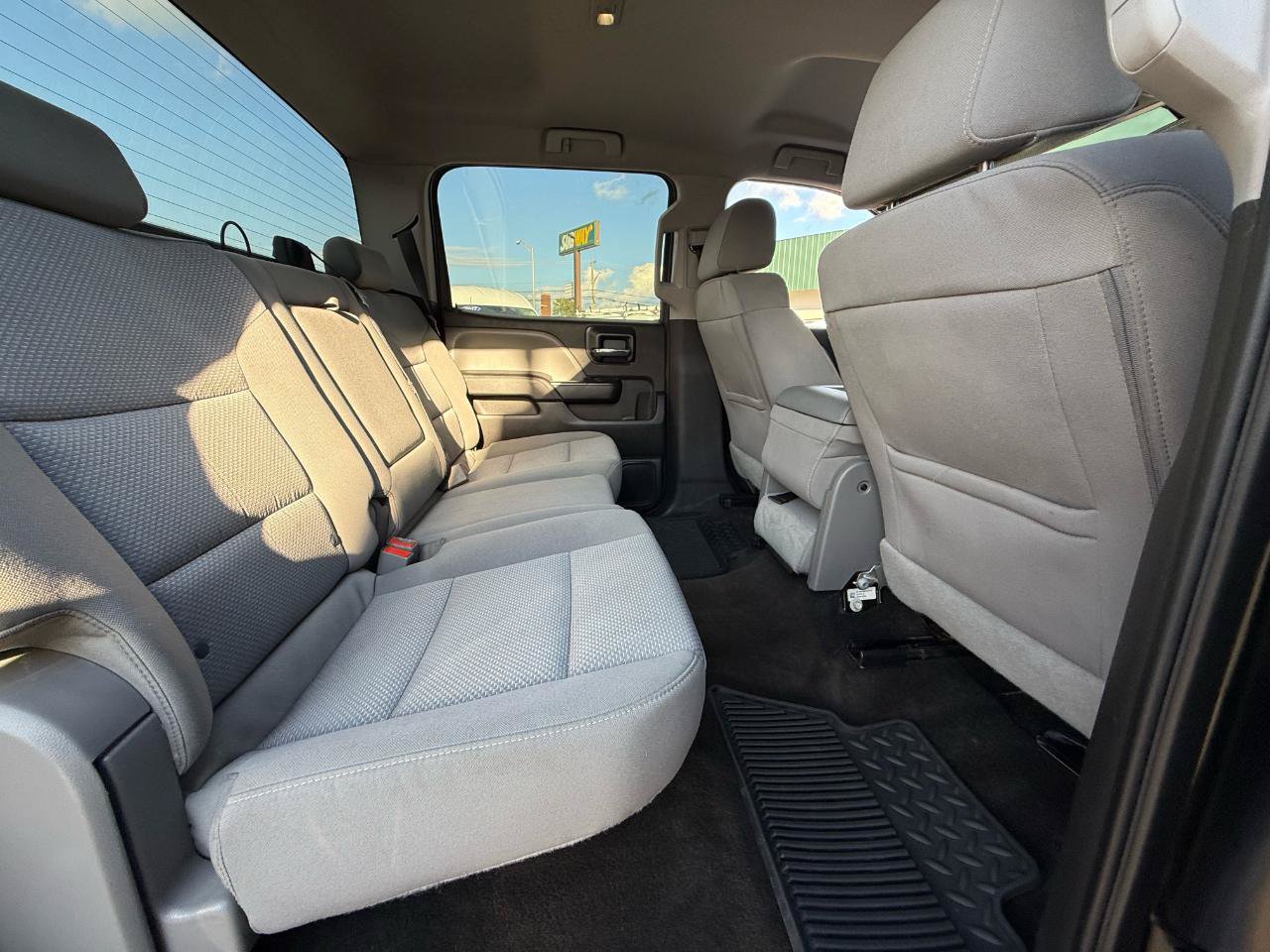 Used 2018 Chevrolet Silverado 1500 Custom w/ Custom Value Package AWD/4WD image 39