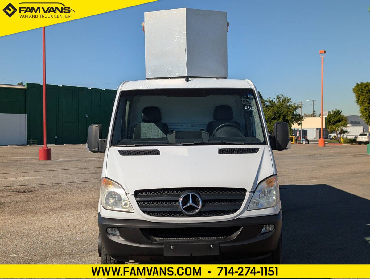 Used 2007 Dodge Sprinter 3500 image 2