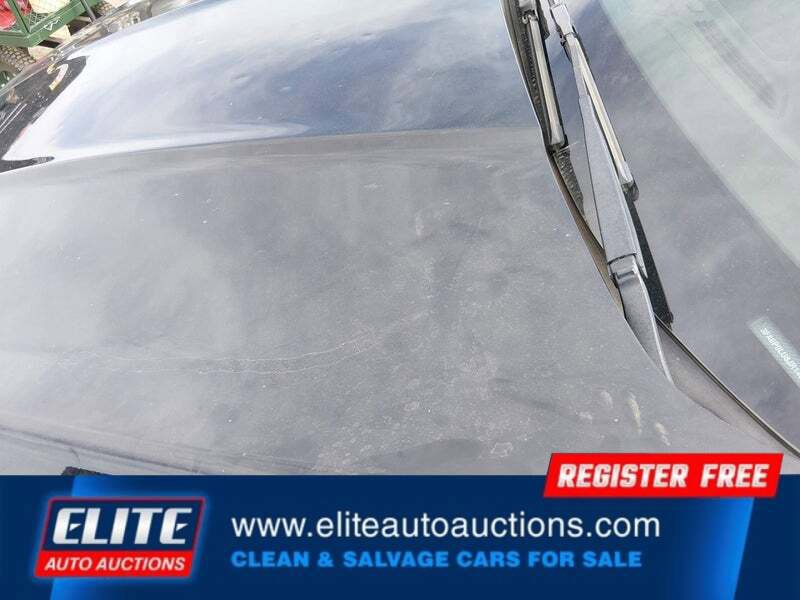 Used 2018 Ford Fusion SE image 12