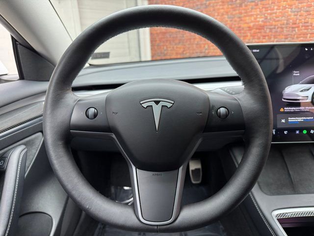 Used 2023 Tesla Model 3 Standard Range image 12