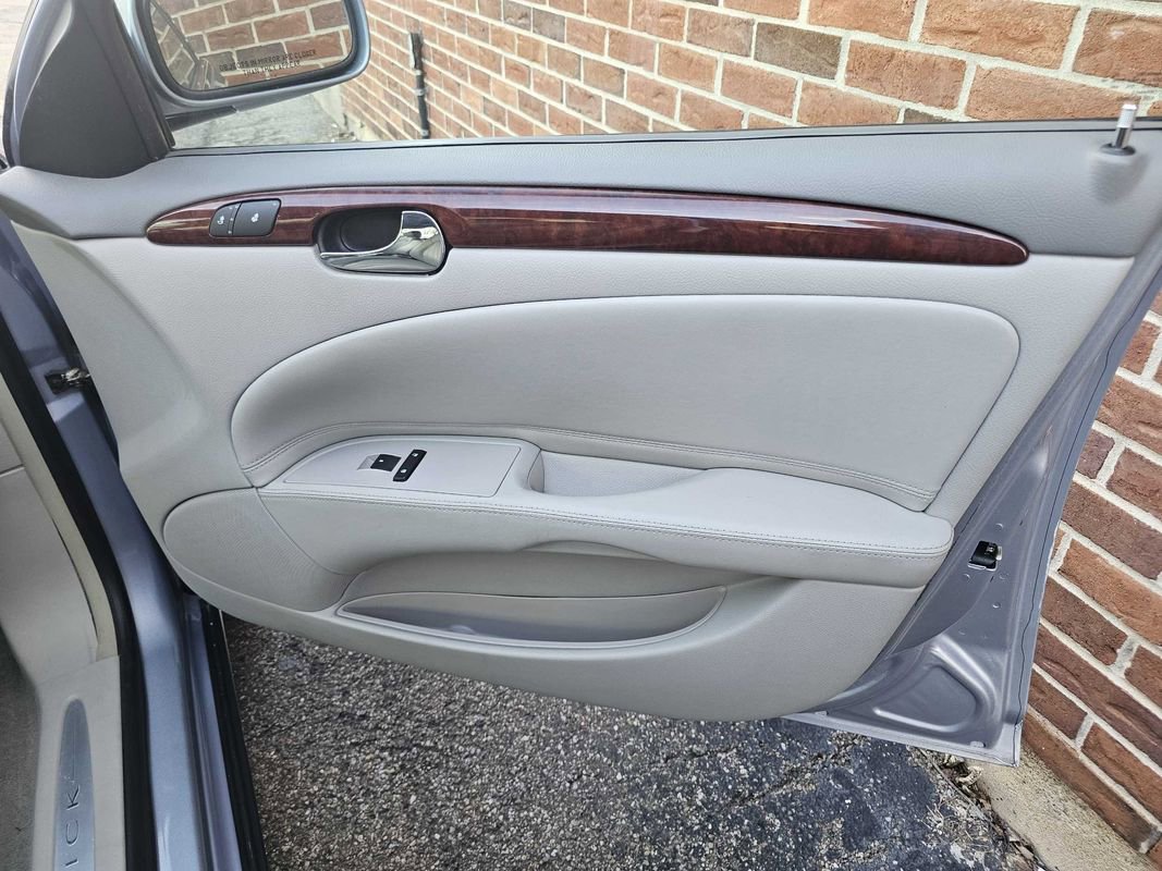 Used 2006 Buick Lucerne CXL w/ Luxury Package FWD image 20