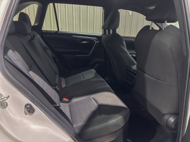 Used 2023 Toyota RAV4 SE image 31