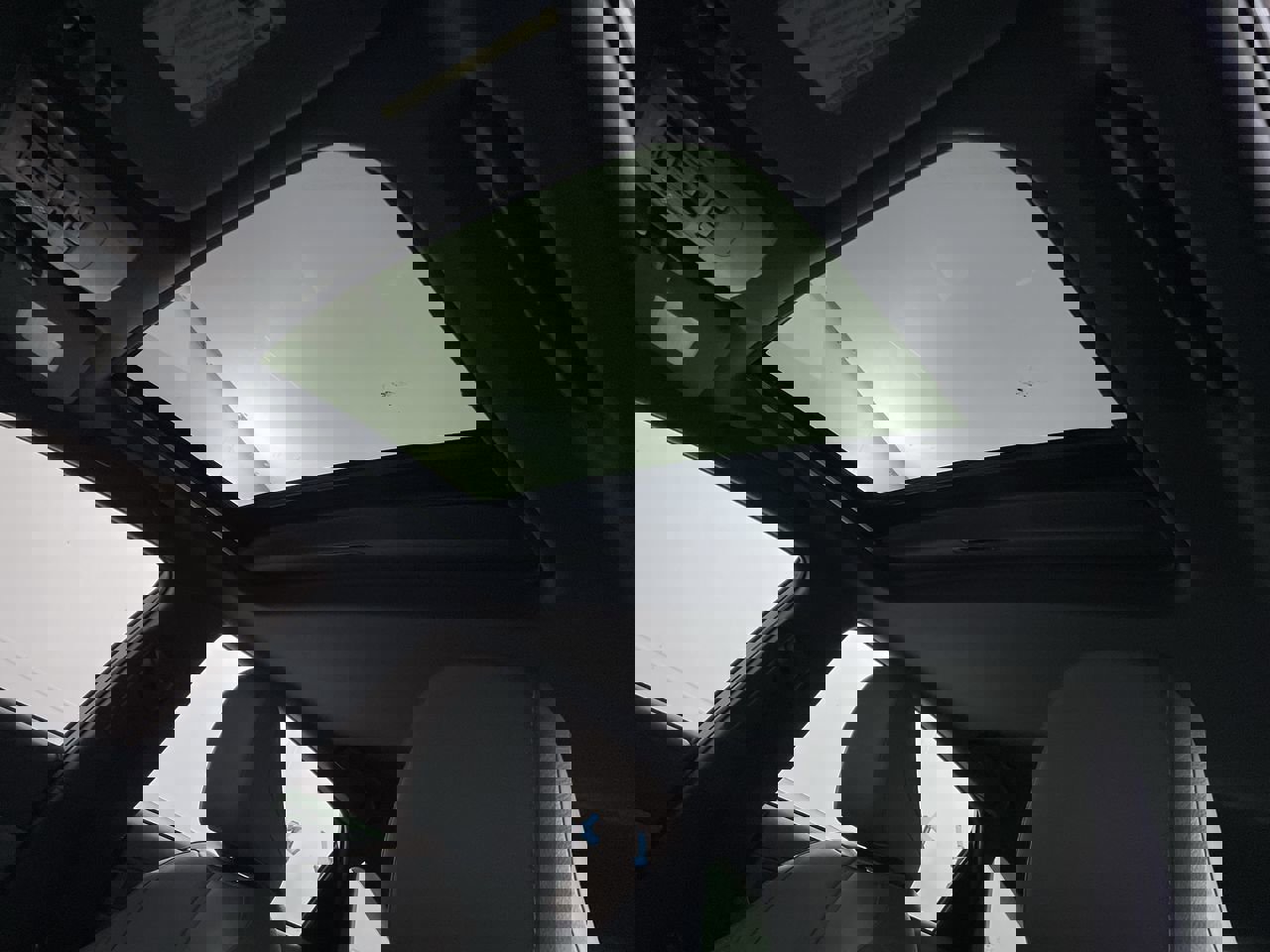 Used 2019 Toyota Avalon XLE w/ Moonroof Package image 19