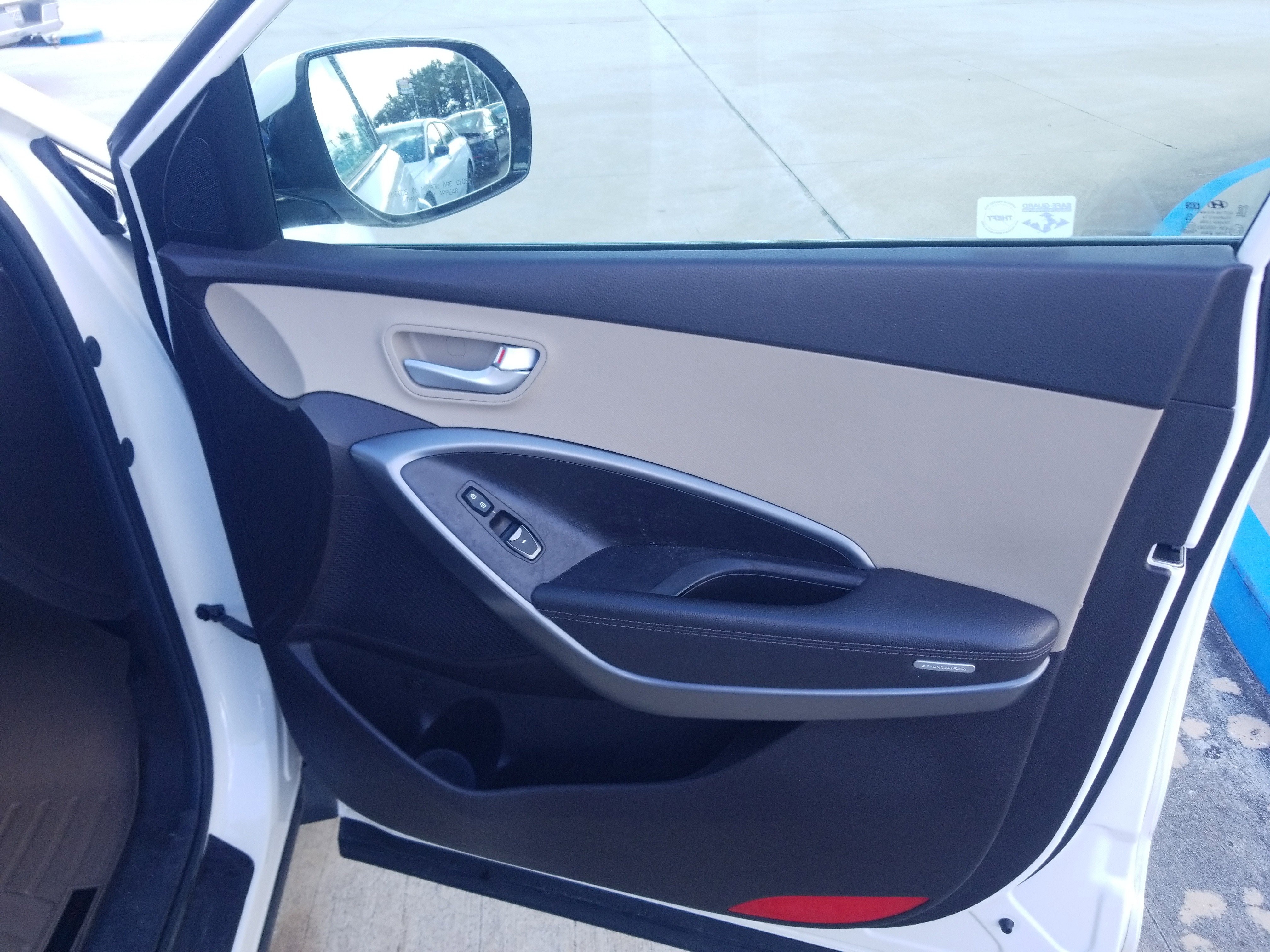 Used 2014 Hyundai Santa Fe Limited image 16