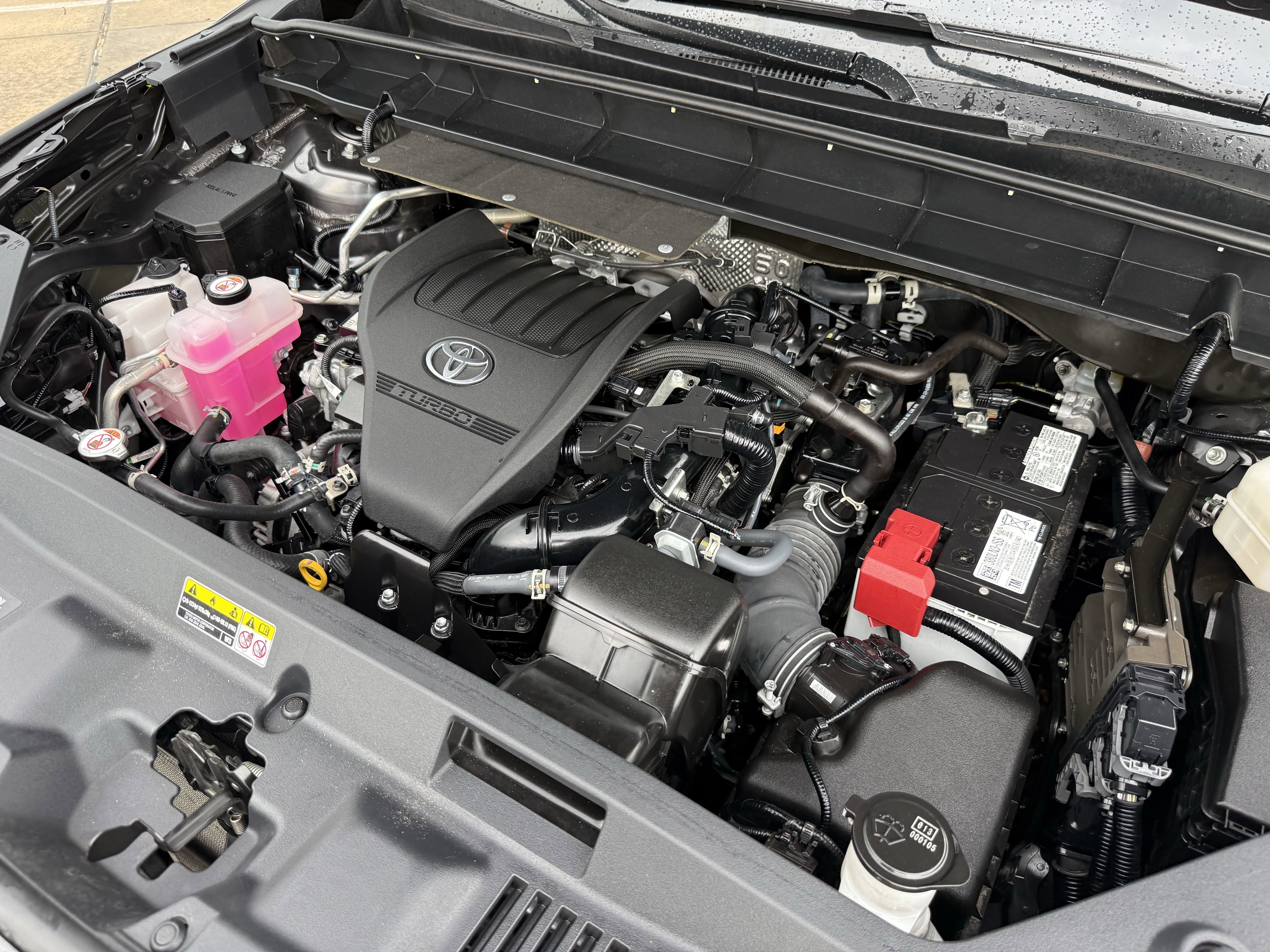 Used 2023 Toyota Highlander L image 35