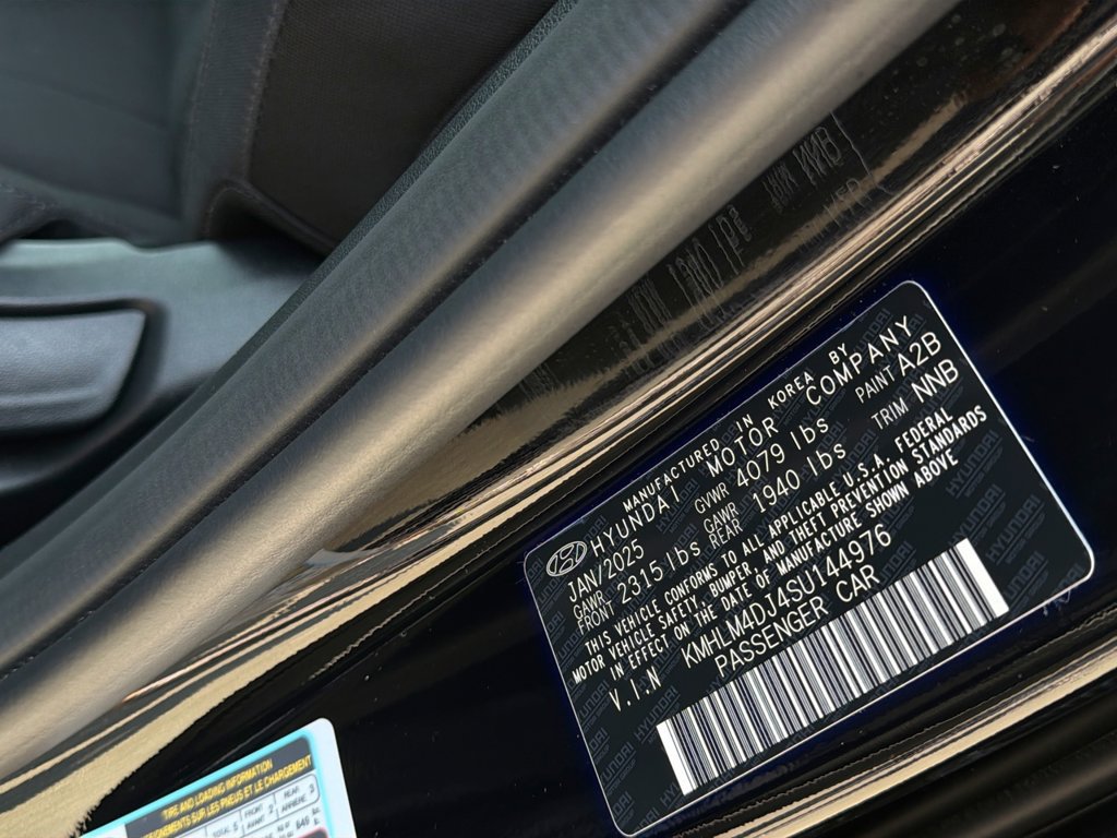Certified 2025 Hyundai Elantra SEL FWD image 29