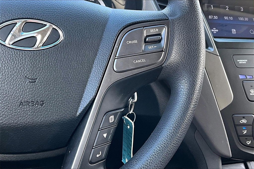 Used 2017 Hyundai Santa Fe Sport image 19