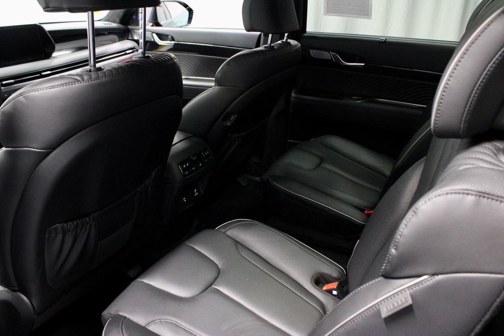 Used 2025 Hyundai Palisade Calligraphy FWD image 22