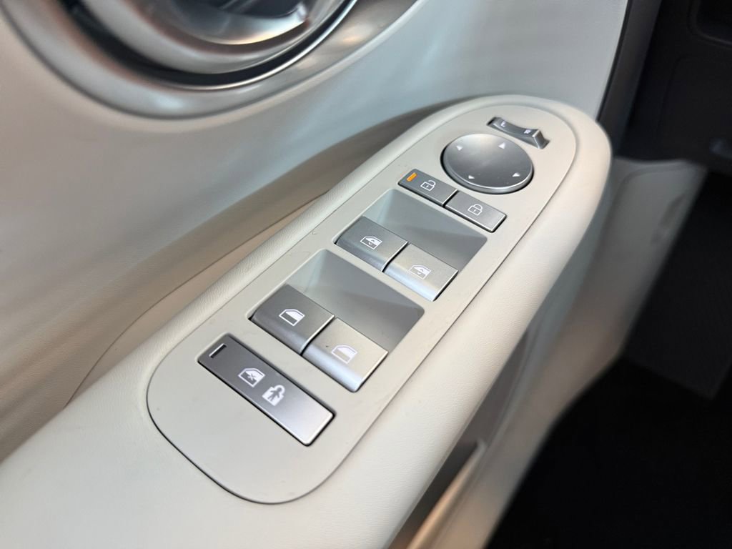 New 2026 Hyundai Ioniq 9 SE image 9