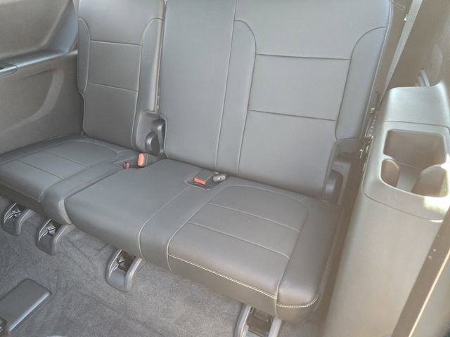 Used 2023 Chevrolet Traverse Premier w/ LPO, Floor Liner Package image 32