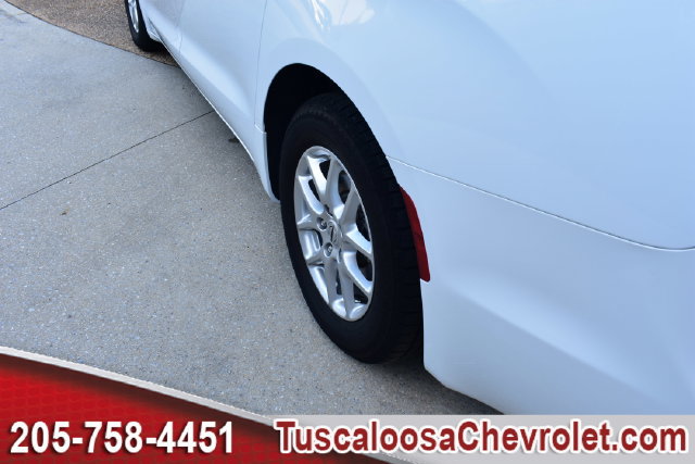Used 2024 Chrysler Pacifica Touring-L FWD image 18