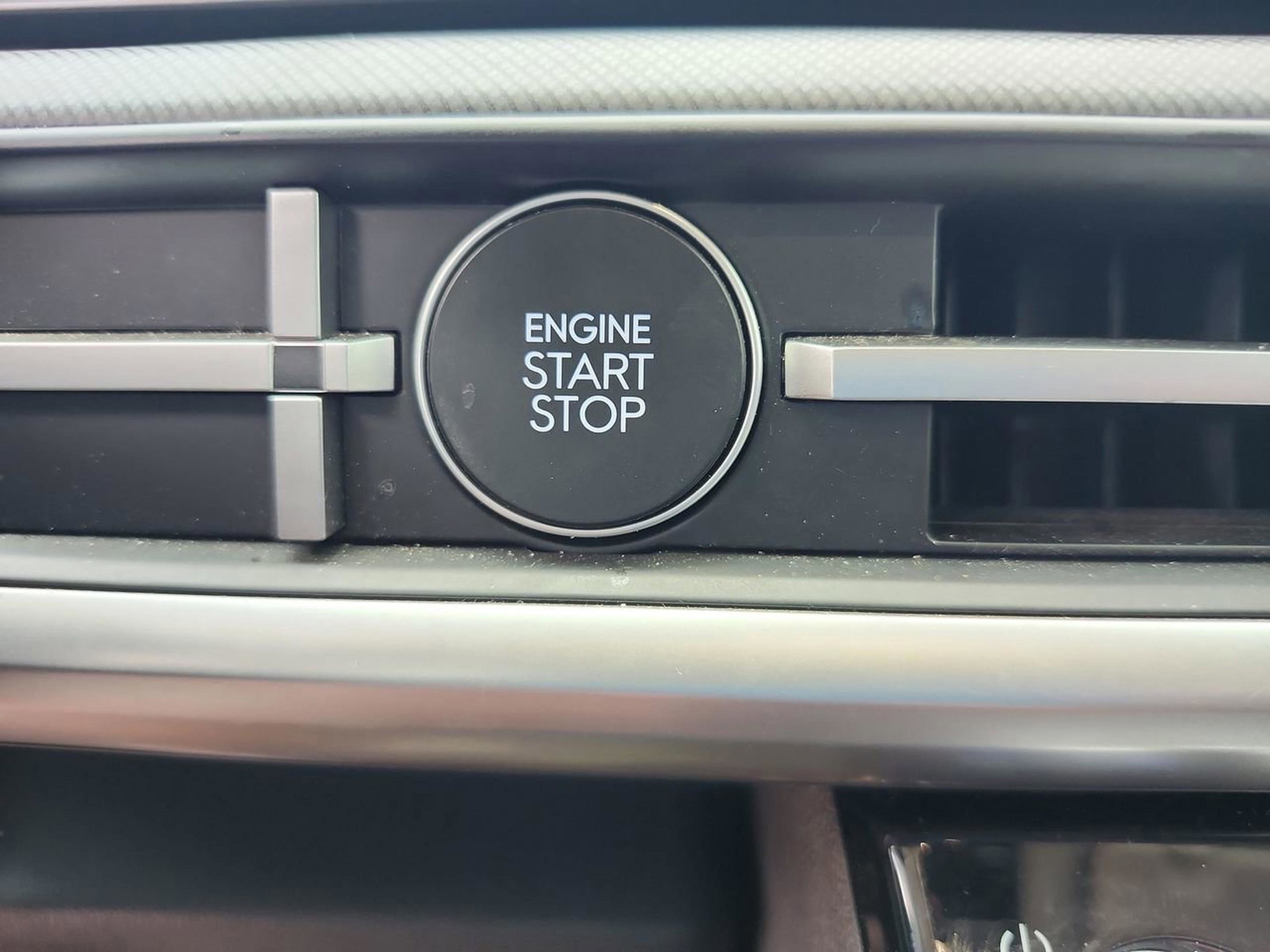 Used 2024 Hyundai Santa Fe XRT image 26