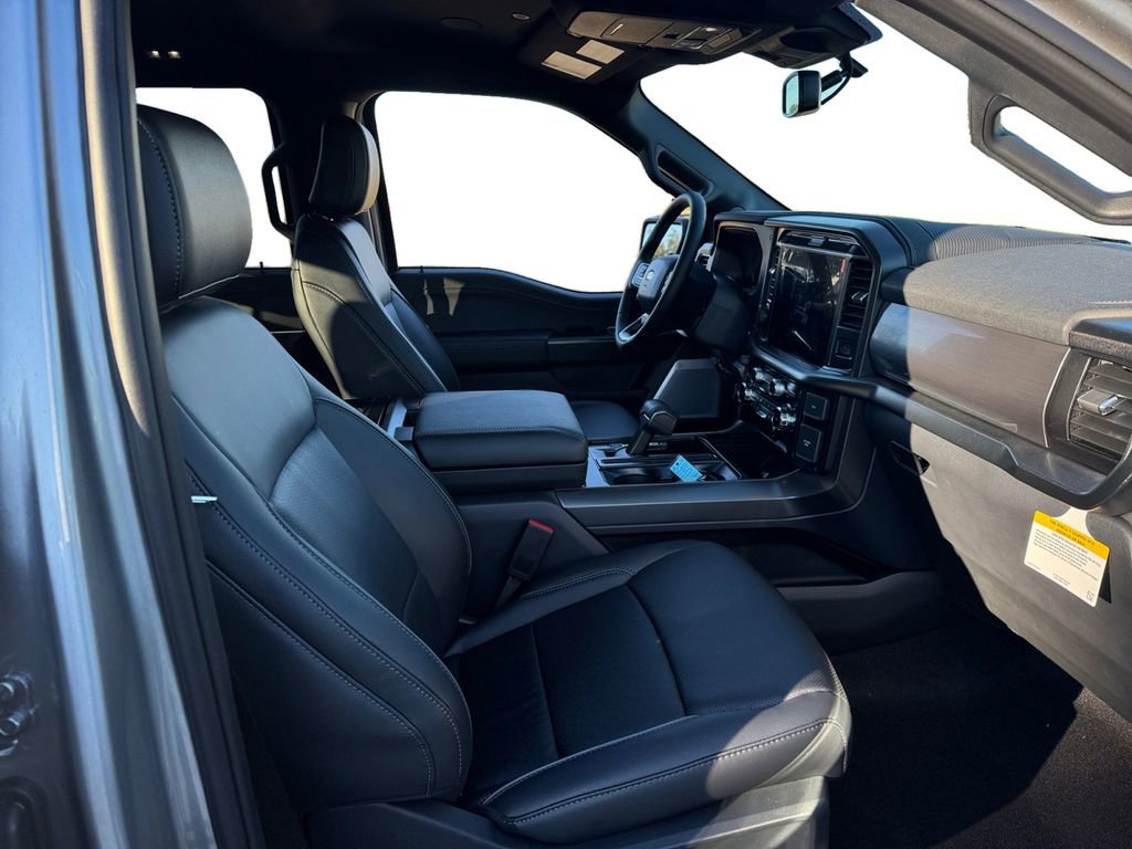 New 2025 Ford F150 Lariat w/ Equipment Group 502A High image 18