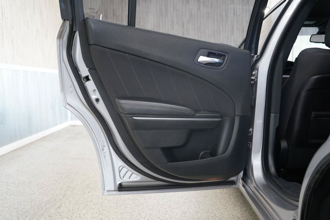 Used 2018 Dodge Charger R/T RWD image 27