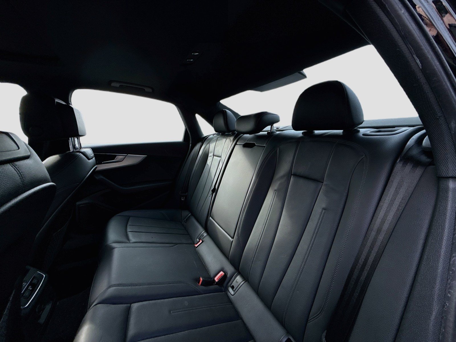 Used 2018 Audi A4 2.0T Ultra Premium Plus FWD image 23