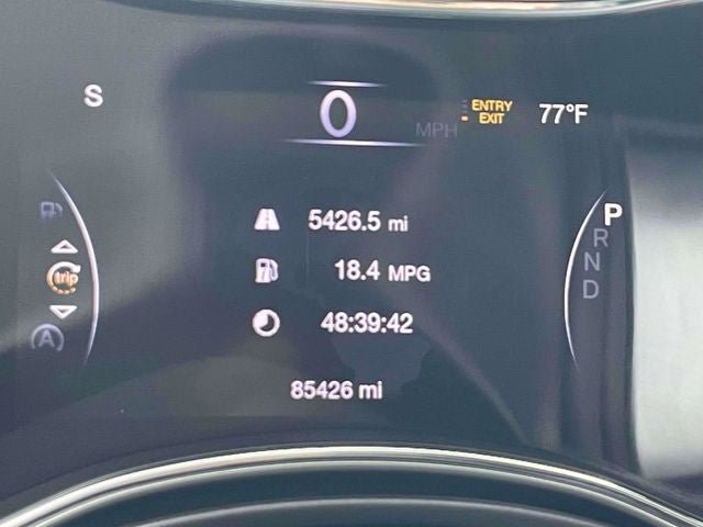 Used 2017 Jeep Grand Cherokee Trailhawk AWD/4WD image 29
