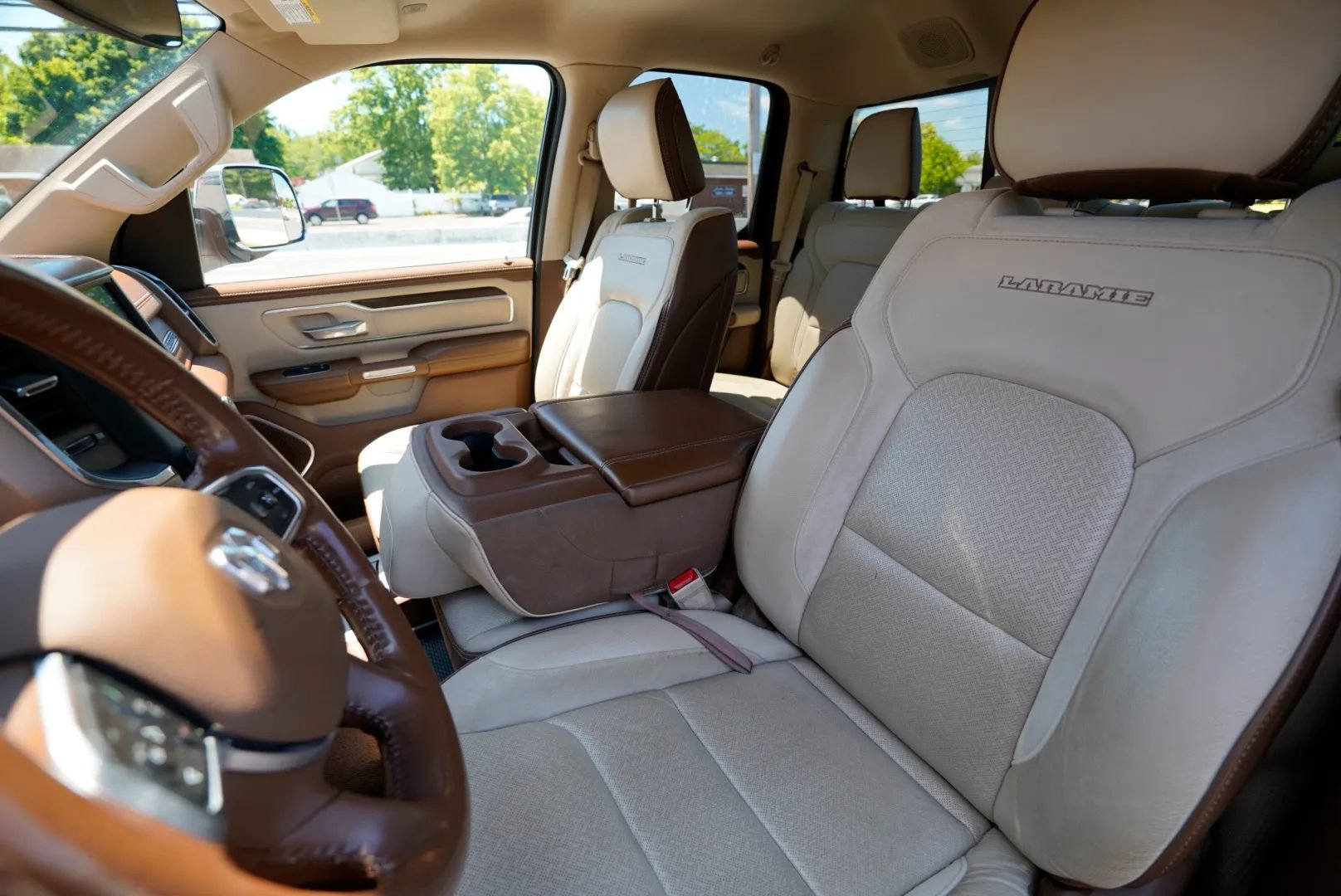 Used 2021 RAM 1500 Laramie AWD/4WD image 24