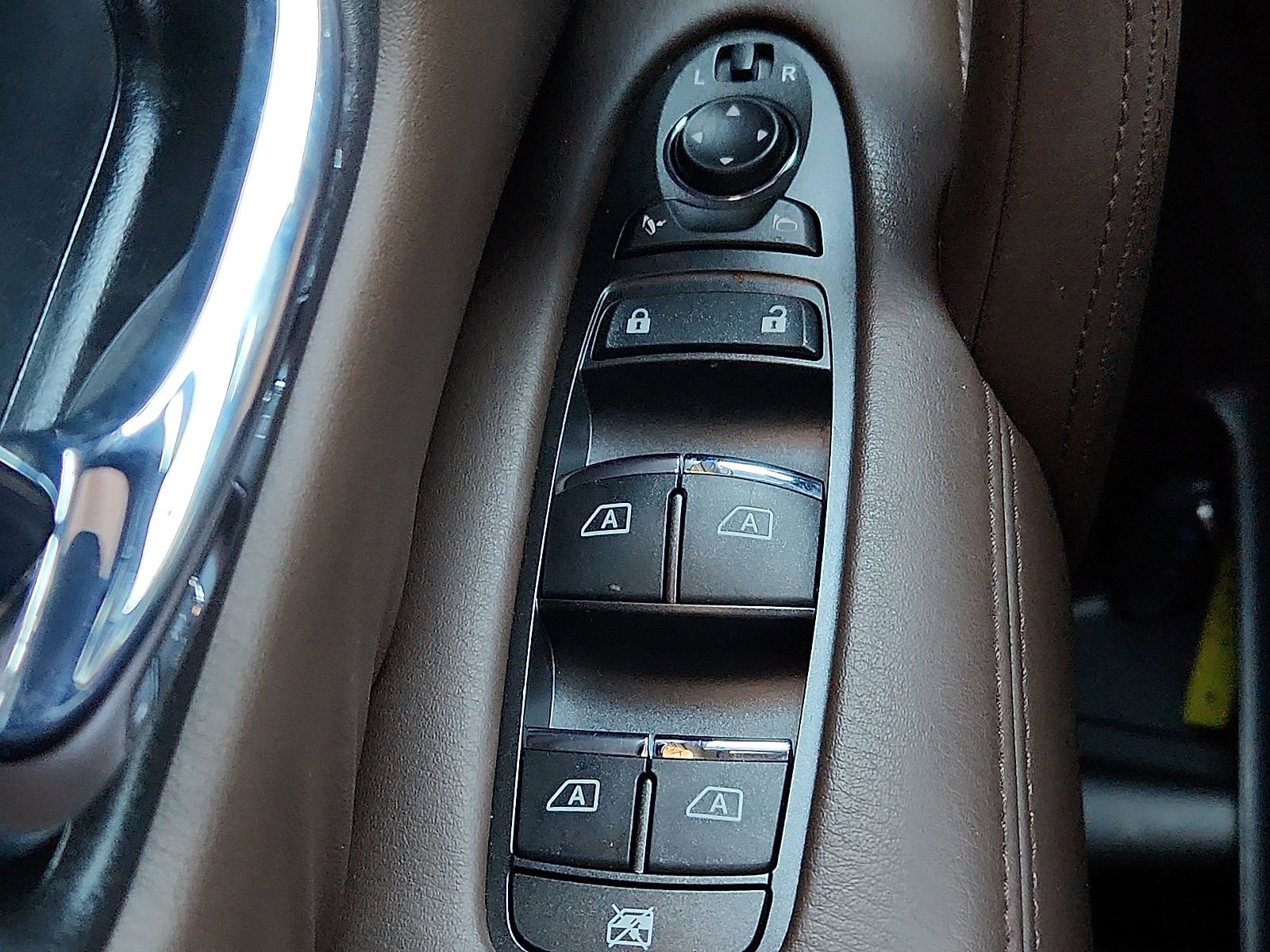 Used 2024 Nissan Armada Platinum w/ Cargo Package RWD image 22