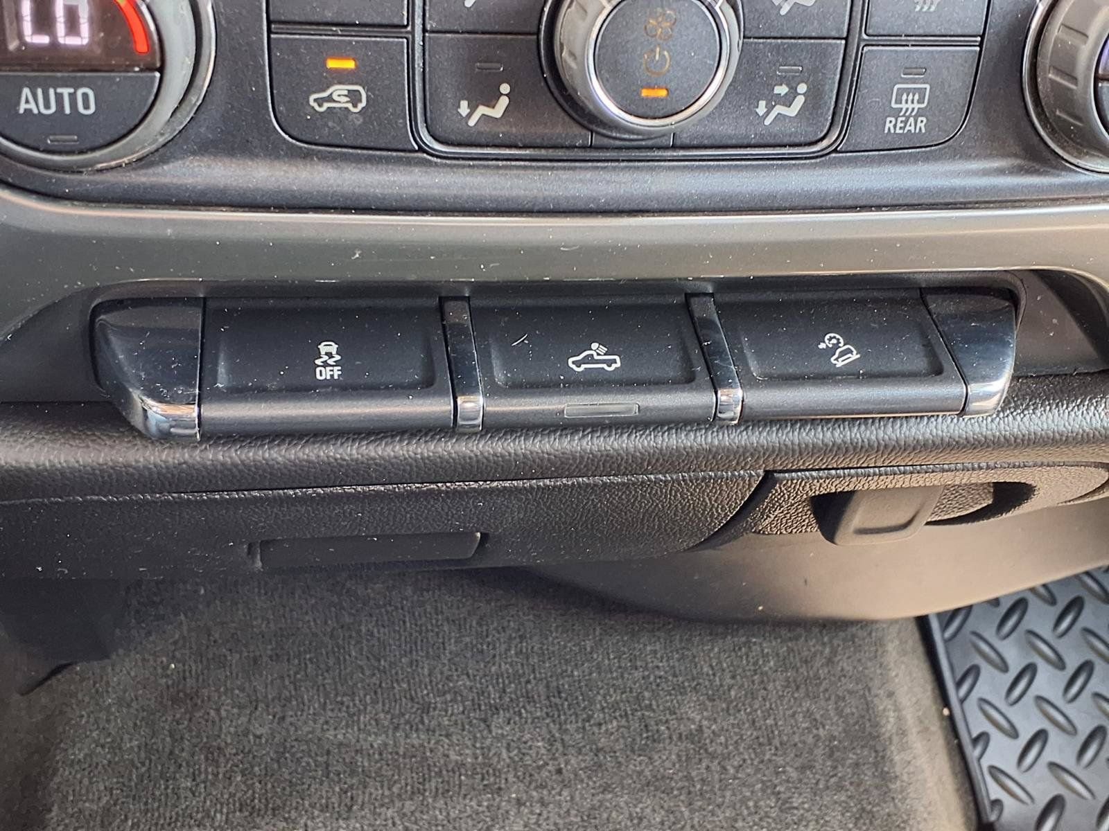 Used 2018 Chevrolet Silverado 1500 LT w/ All Star Edition AWD/4WD image 23