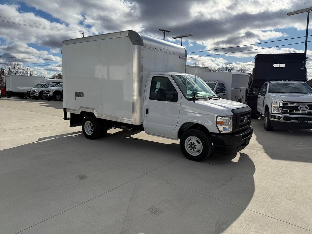 New 2025 Ford E-350 and Econoline 350 Super Duty w/ Power Equipment Group RWD image 8