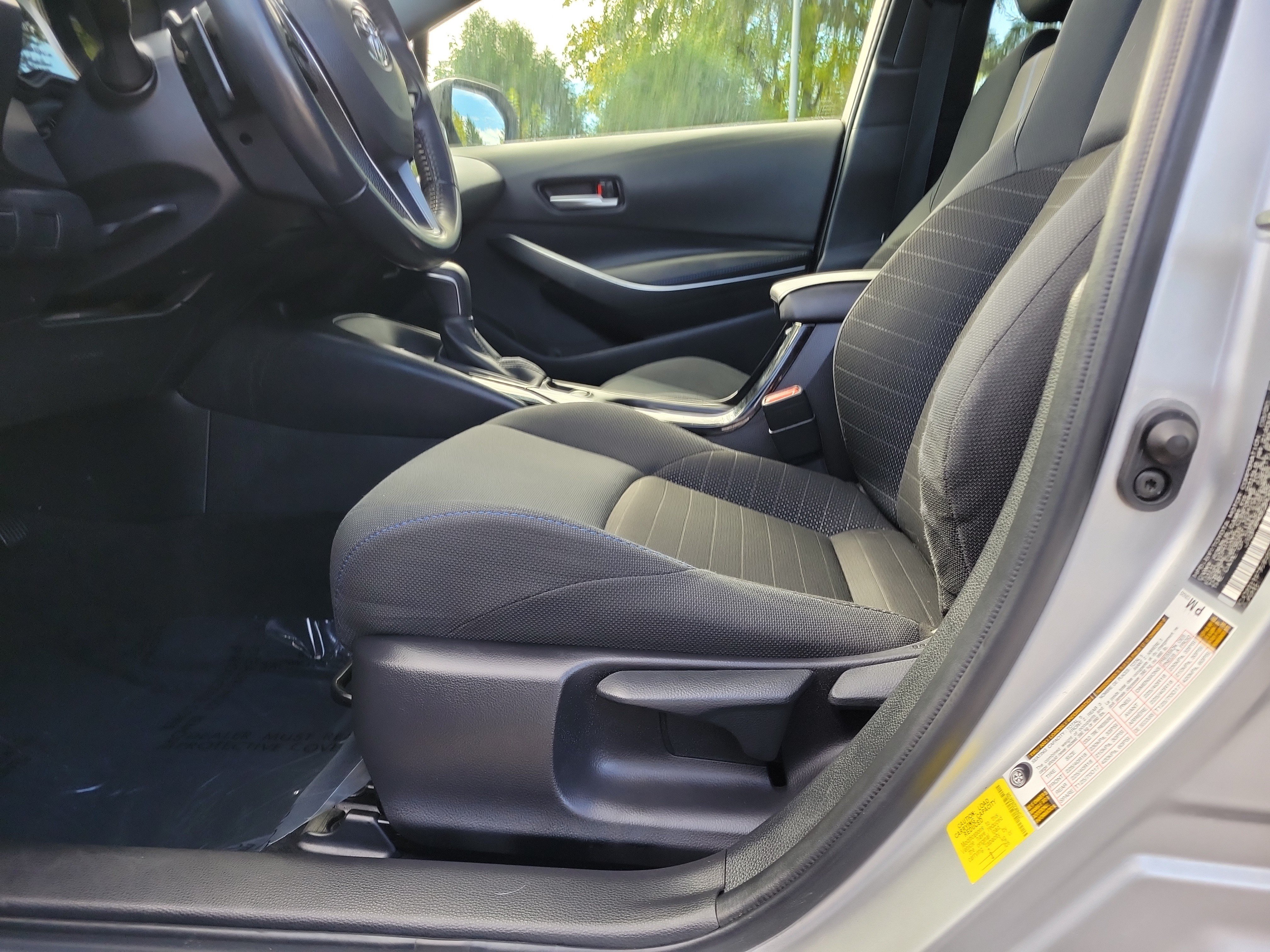 Used 2021 Toyota Corolla SE w/ SE Premium Package FWD image 16