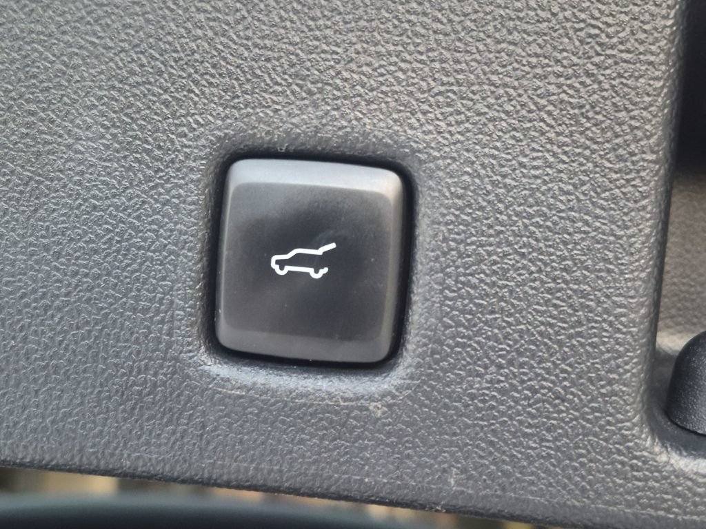 Used 2021 Ford Escape SEL AWD/4WD image 10