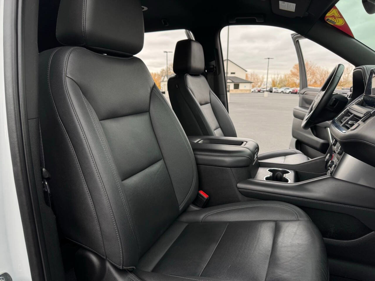 Used 2023 Chevrolet Suburban LT image 40