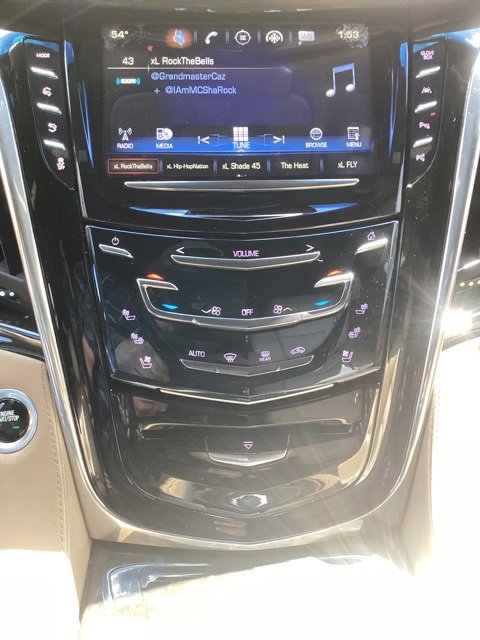Used 2018 Cadillac Escalade Platinum image 25