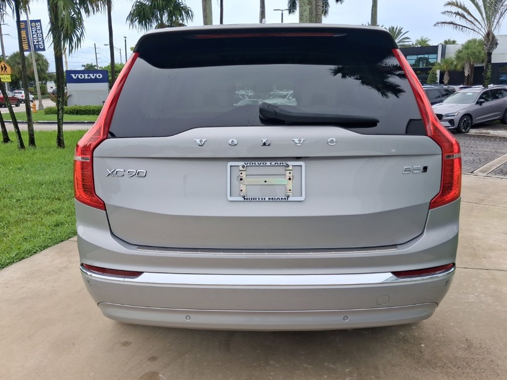 Used 2024 Volvo XC90 B5 Plus w/ Protection Package Premier AWD/4WD image 5