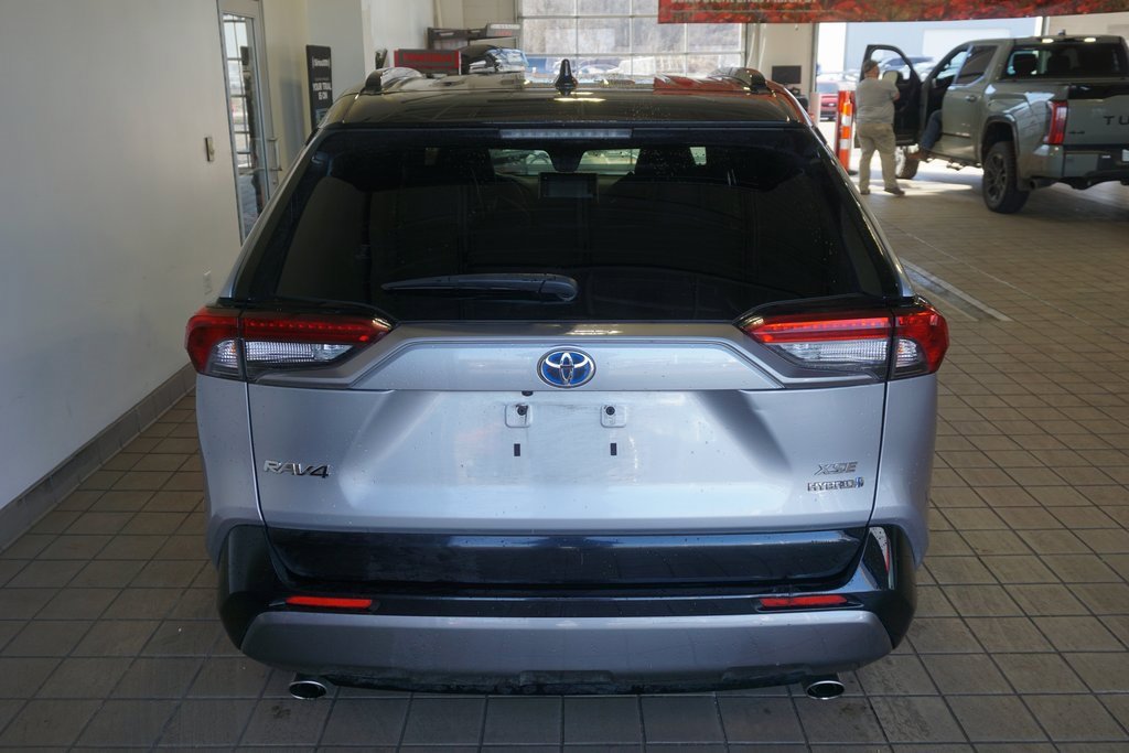 Used 2020 Toyota RAV4 XSE w/ XSE Grade Weather Package image 17