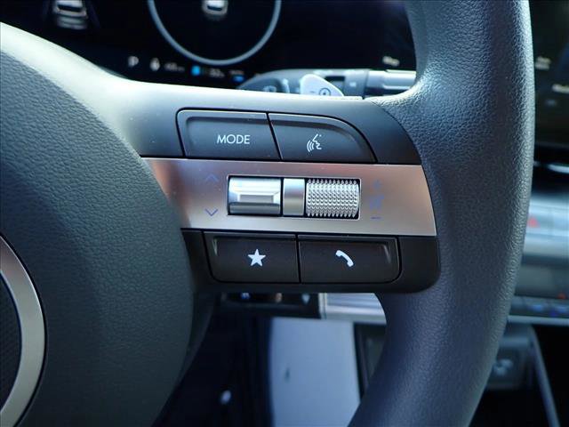 Used 2024 Hyundai Kona SE image 14