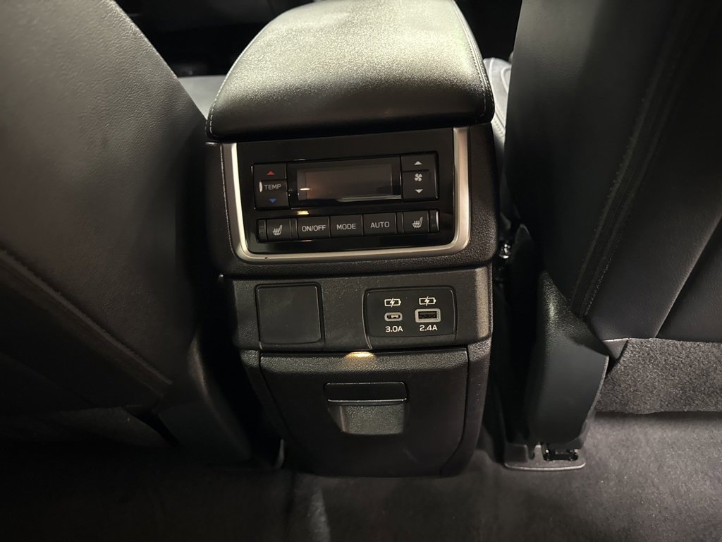 Used 2023 Subaru Ascent Limited image 19