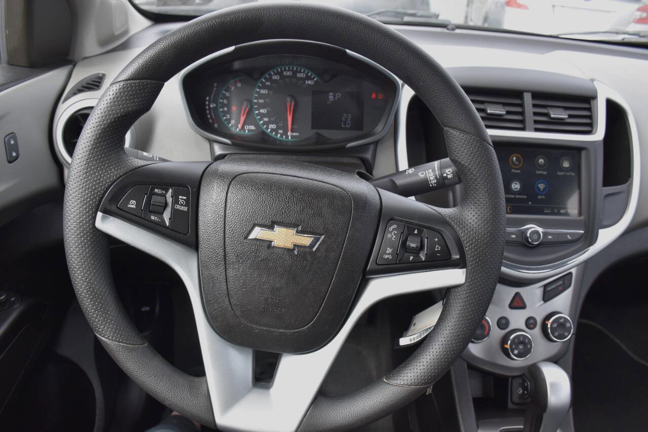 Used 2019 Chevrolet Sonic LT FWD image 19