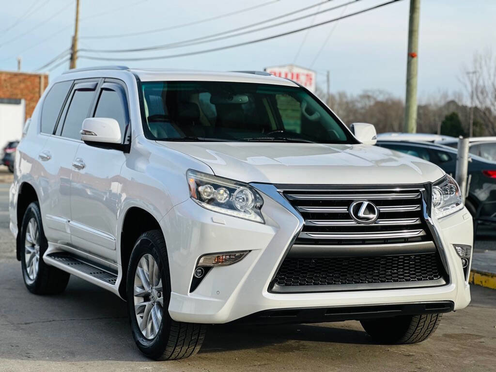 Used 2015 Lexus GX 460 w/ Premium Package image 6