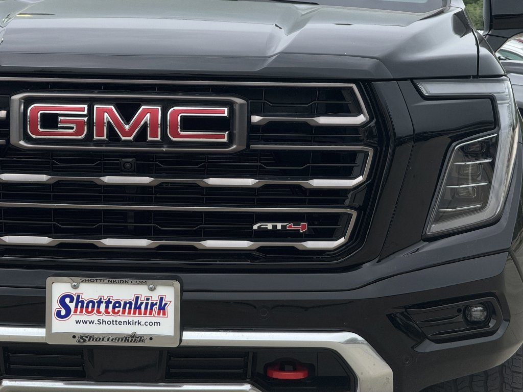 Used 2026 GMC Yukon AT4 Ultimate AWD/4WD image 8