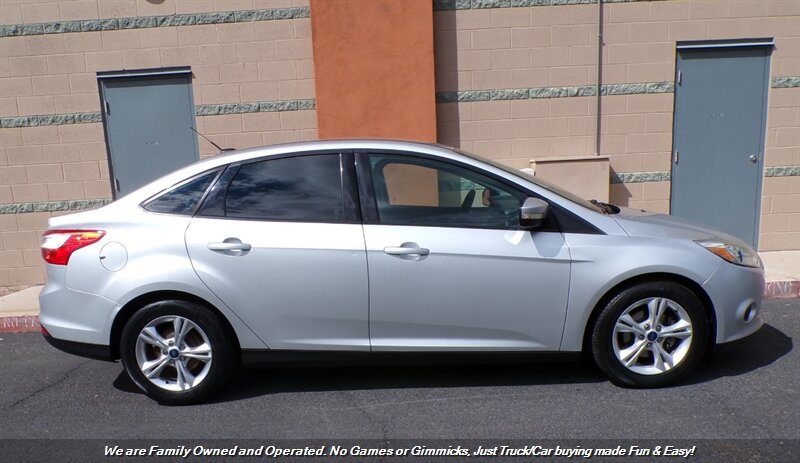 Used 2014 Ford Focus SE FWD image 5