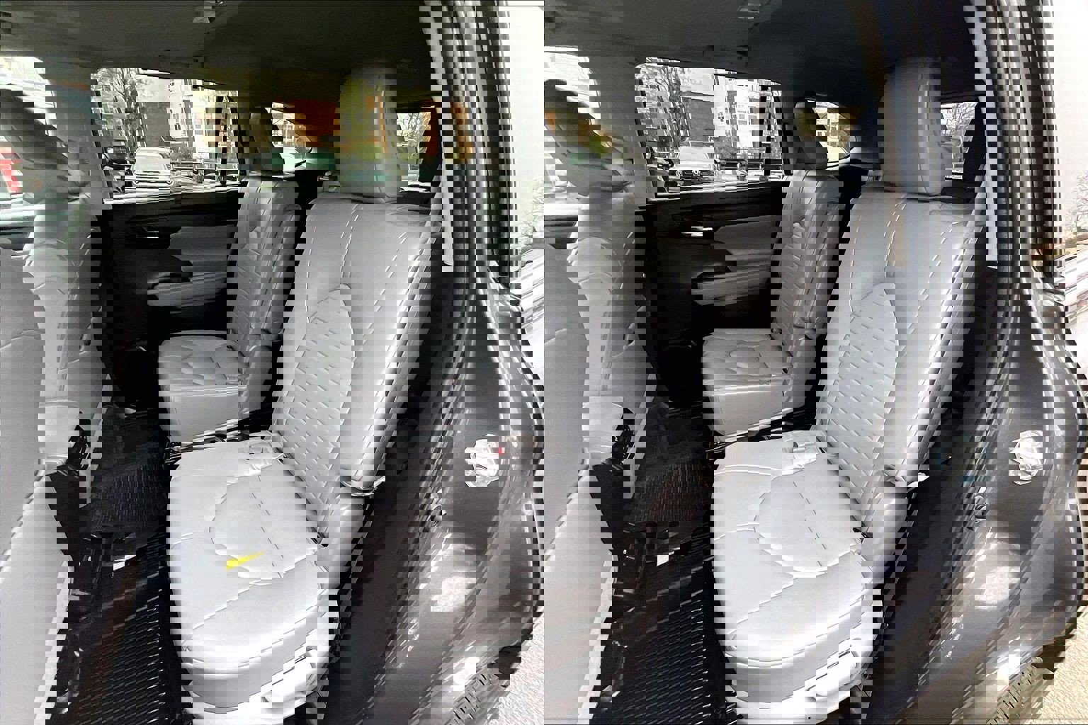 Used 2022 Toyota Highlander XLE image 25