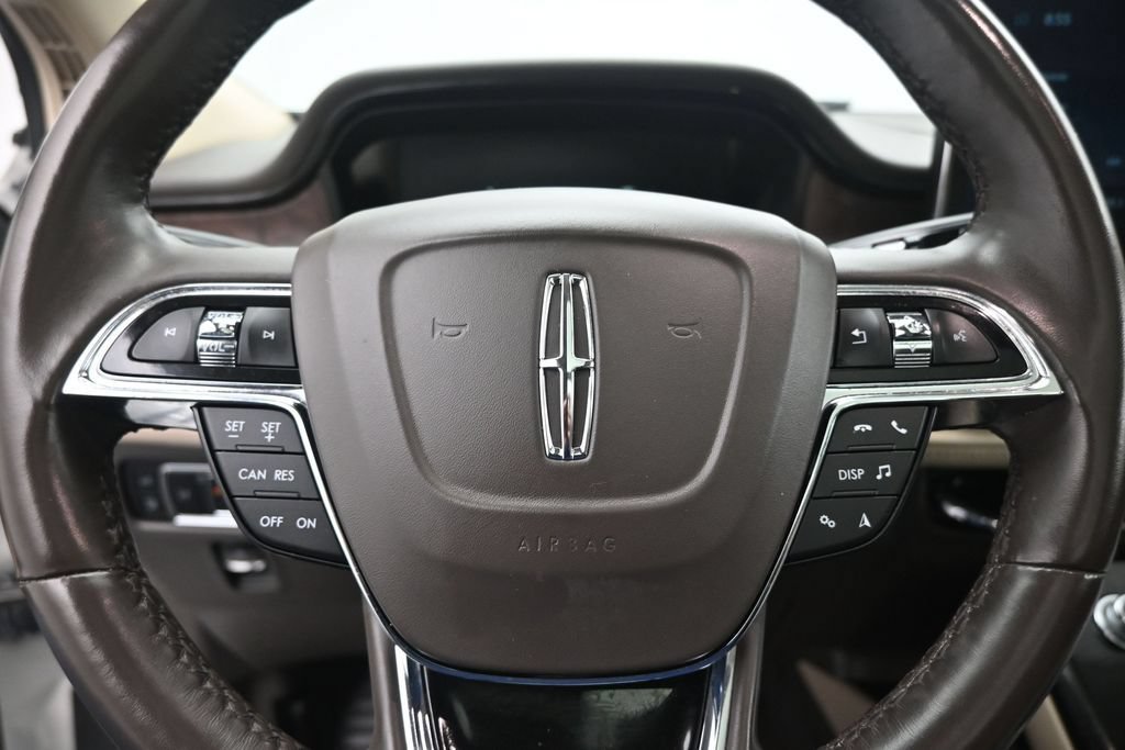Used 2023 Lincoln Nautilus Reserve w/ Luxury Package AWD/4WD image 11