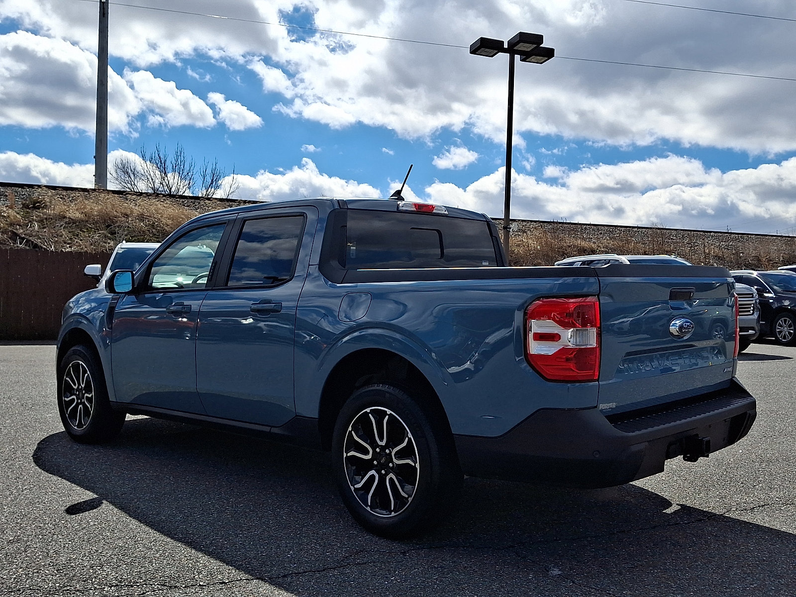 Used 2023 Ford Maverick Lariat w/ Lariat Luxury Package image 4