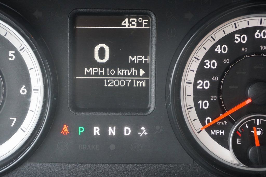 Used 2015 RAM 1500 ST w/ SXT Appearance Group image 14